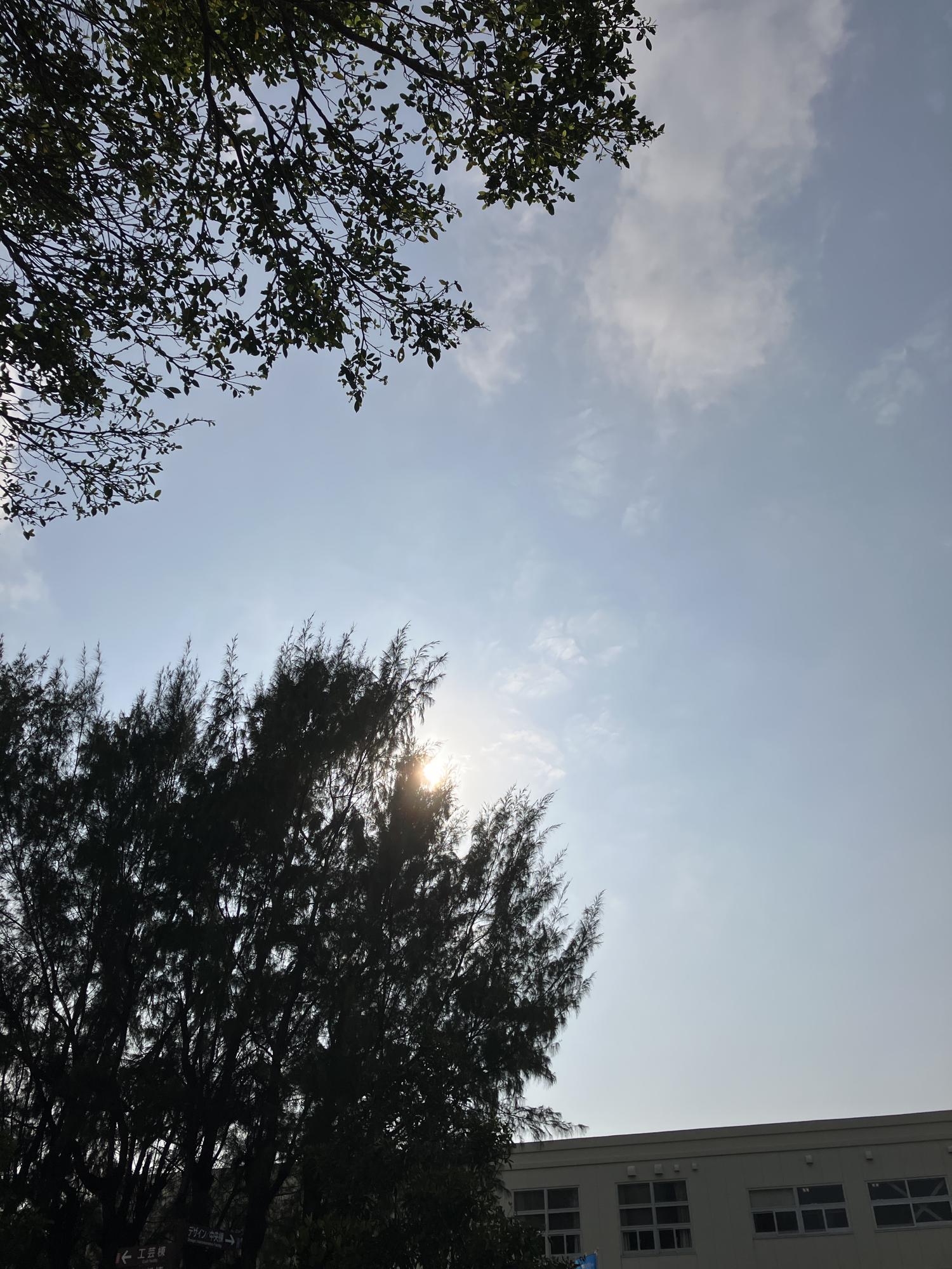 イェスタディの１６時２１分